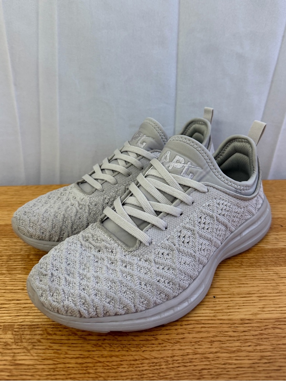 APL Gray Techloom Phantom Knit Mesh Athletic Shoes Womens Size 7
